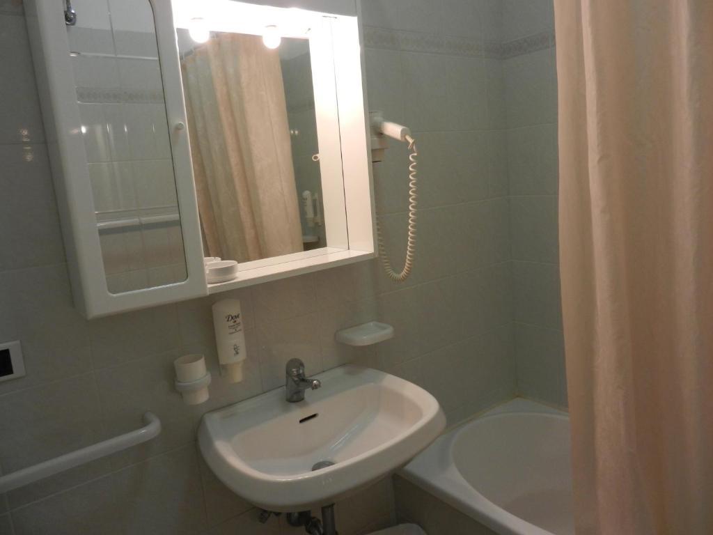 Hotel Ferranti Borgiano  Zimmer foto